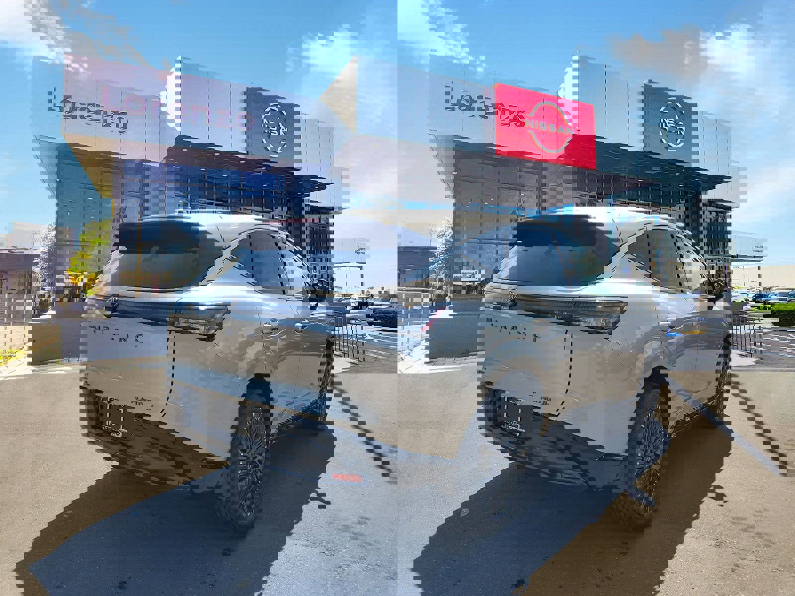 New 2026 Nissan Murano Platinum image 4