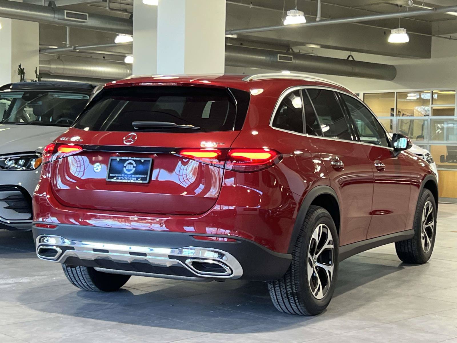 Certified 2025 Mercedes-Benz GLC 350e 4MATIC image 3
