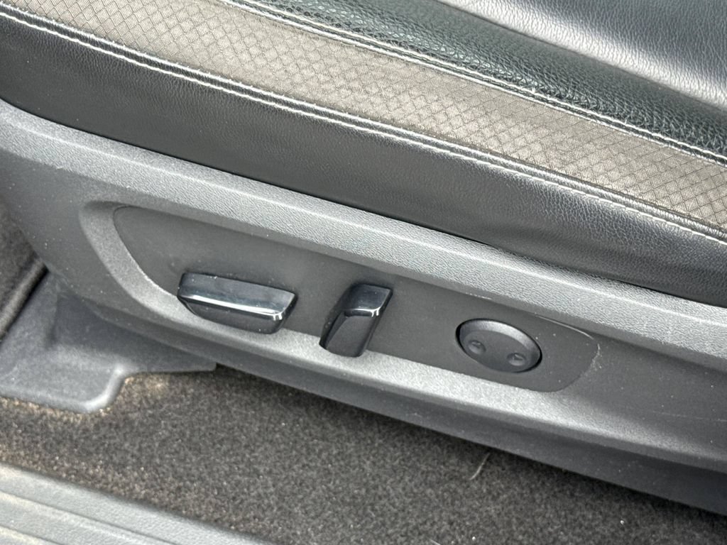 Certified 2023 Nissan Pathfinder SL w/ SL Premium Package FWD image 30