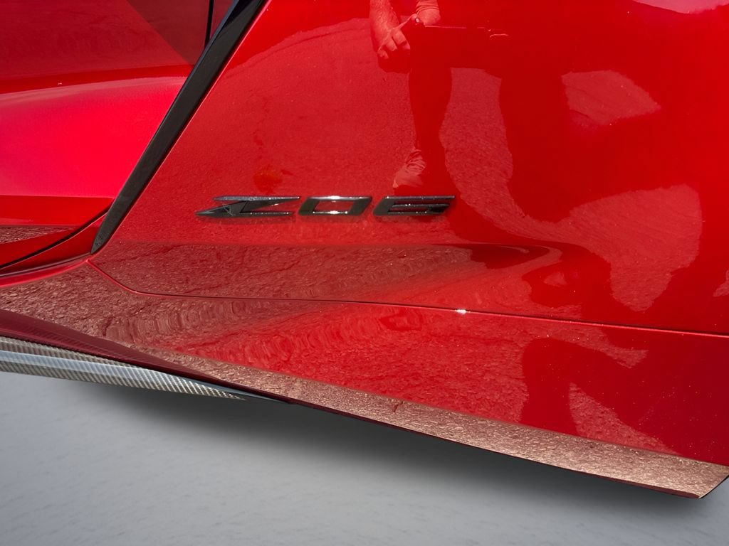 Used 2025 Chevrolet Corvette Z06 RWD image 32
