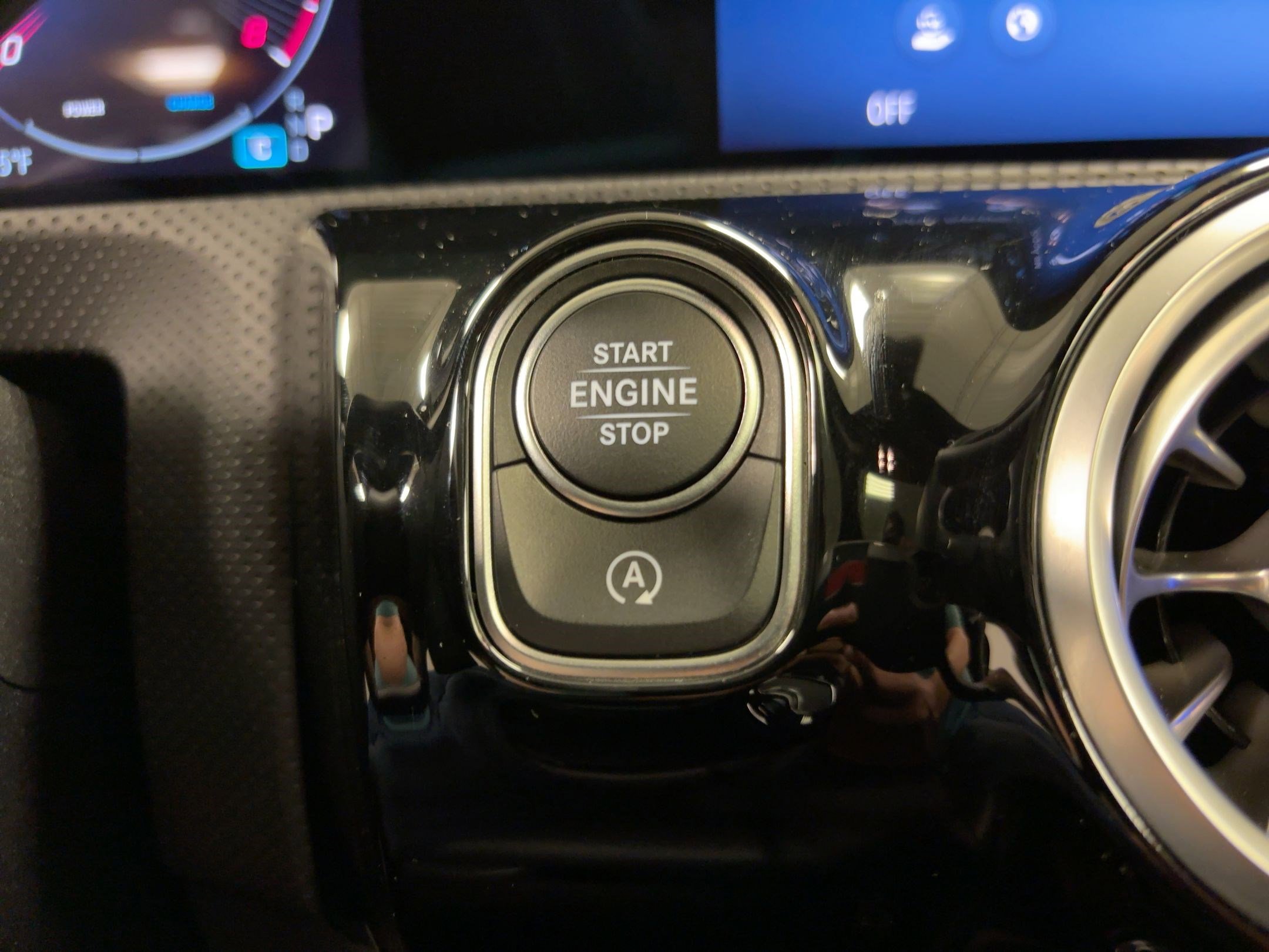 Used 2025 Mercedes-Benz CLA 250 image 29