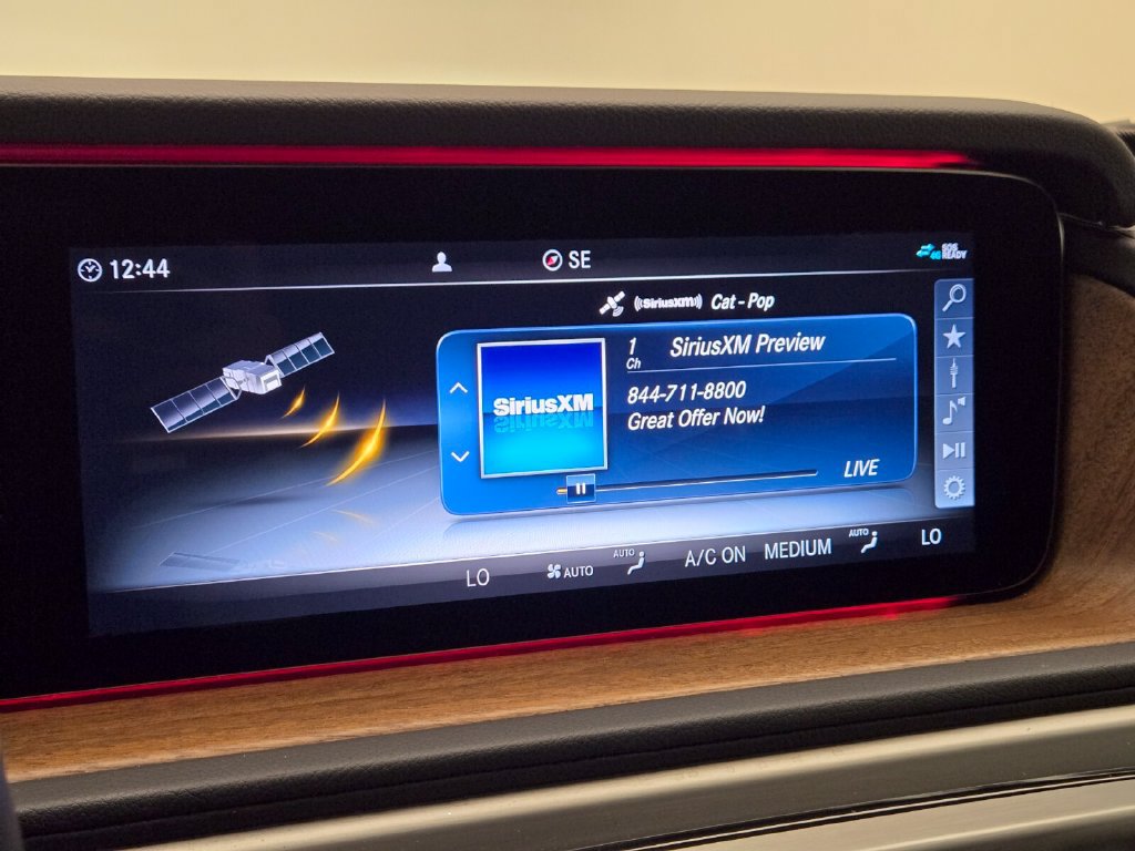 Used 2024 Mercedes-Benz G 550 image 39