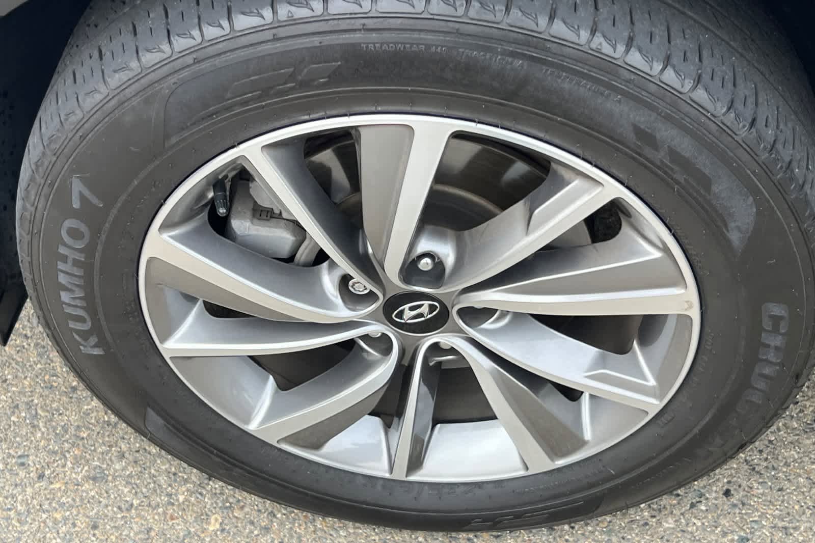 Used 2020 Hyundai Santa Fe Limited FWD image 10