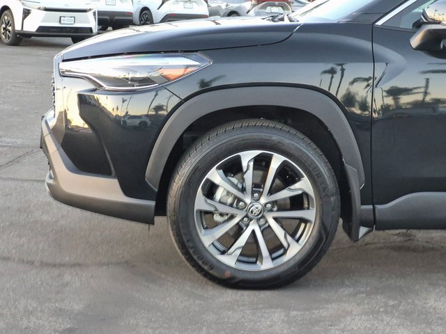 Used 2025 Toyota Corolla Cross XLE image 24
