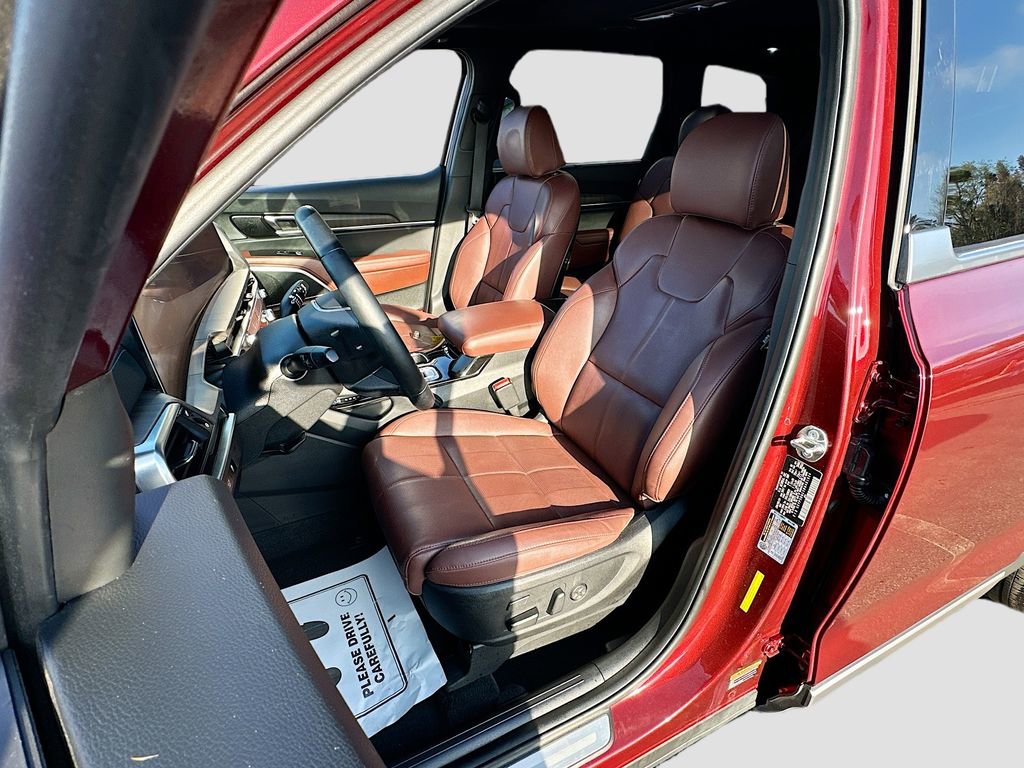 Certified 2024 Kia Telluride SX w/ Towing Package image 22