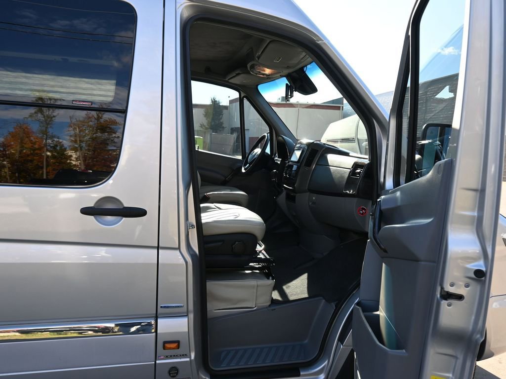Used 2014 Mercedes-Benz Sprinter 3500 image 22