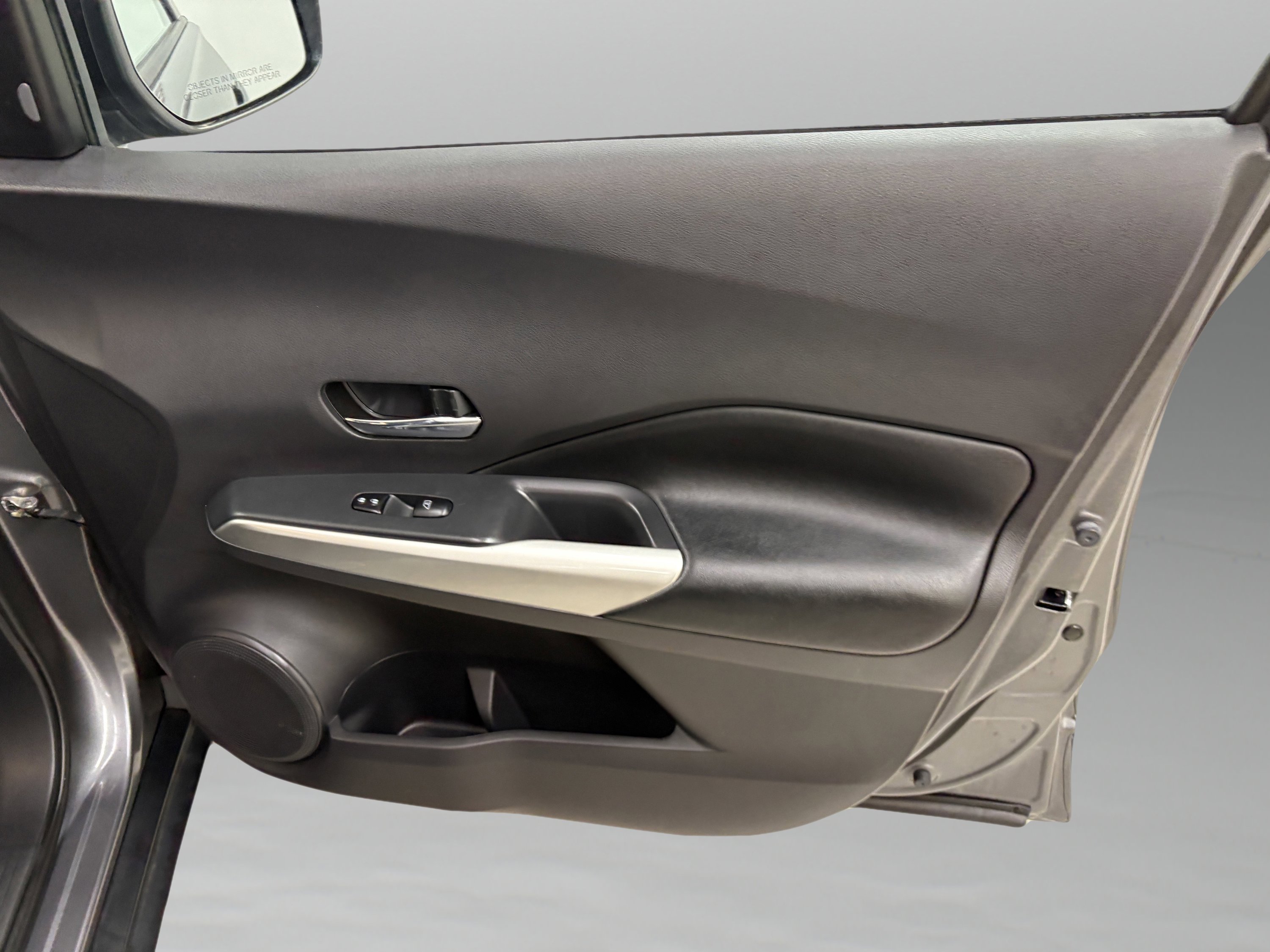 Used 2020 Nissan Kicks SR w/ SR Premium Package FWD image 25