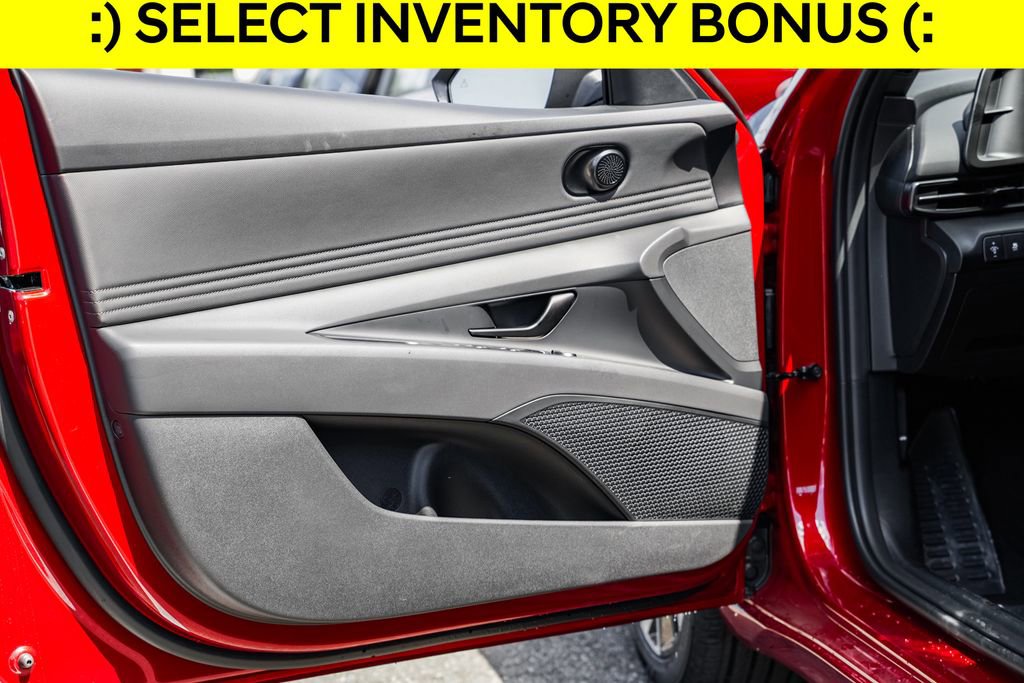 New 2025 Hyundai Elantra Sport image 31