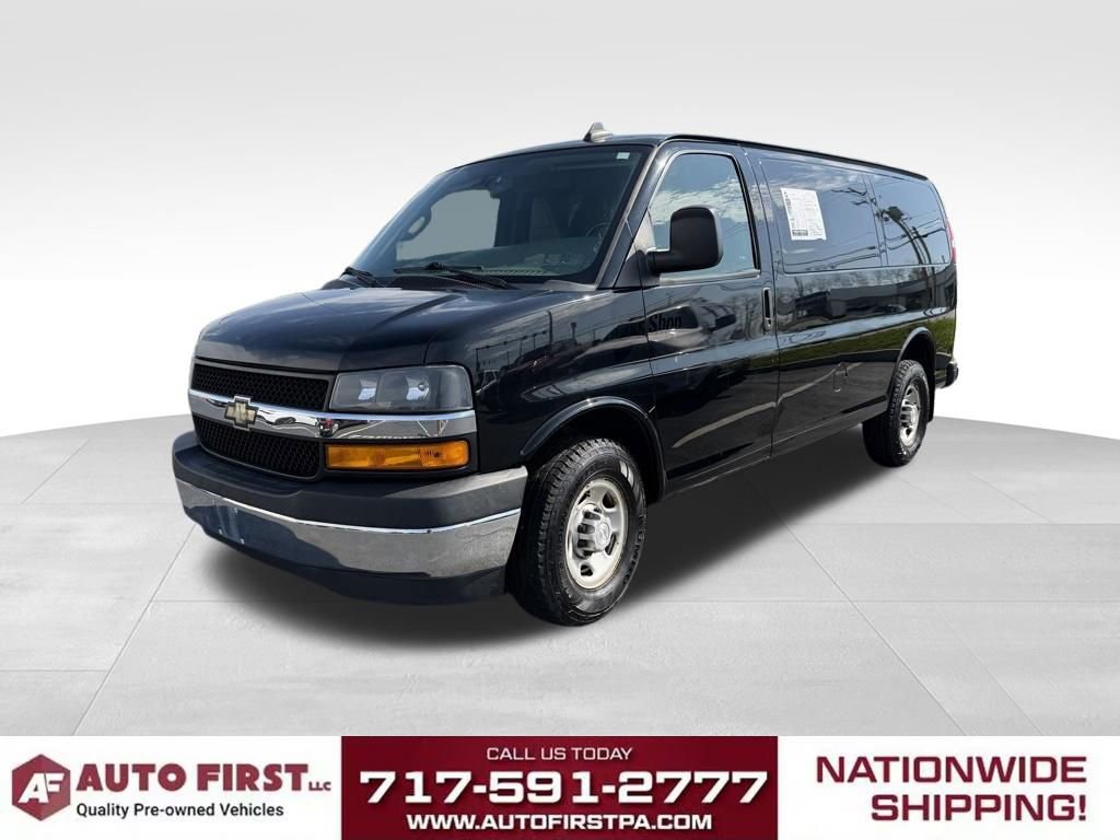 Used 2018 Chevrolet Express 2500 w/ Driver Convenience Package RWD image 7