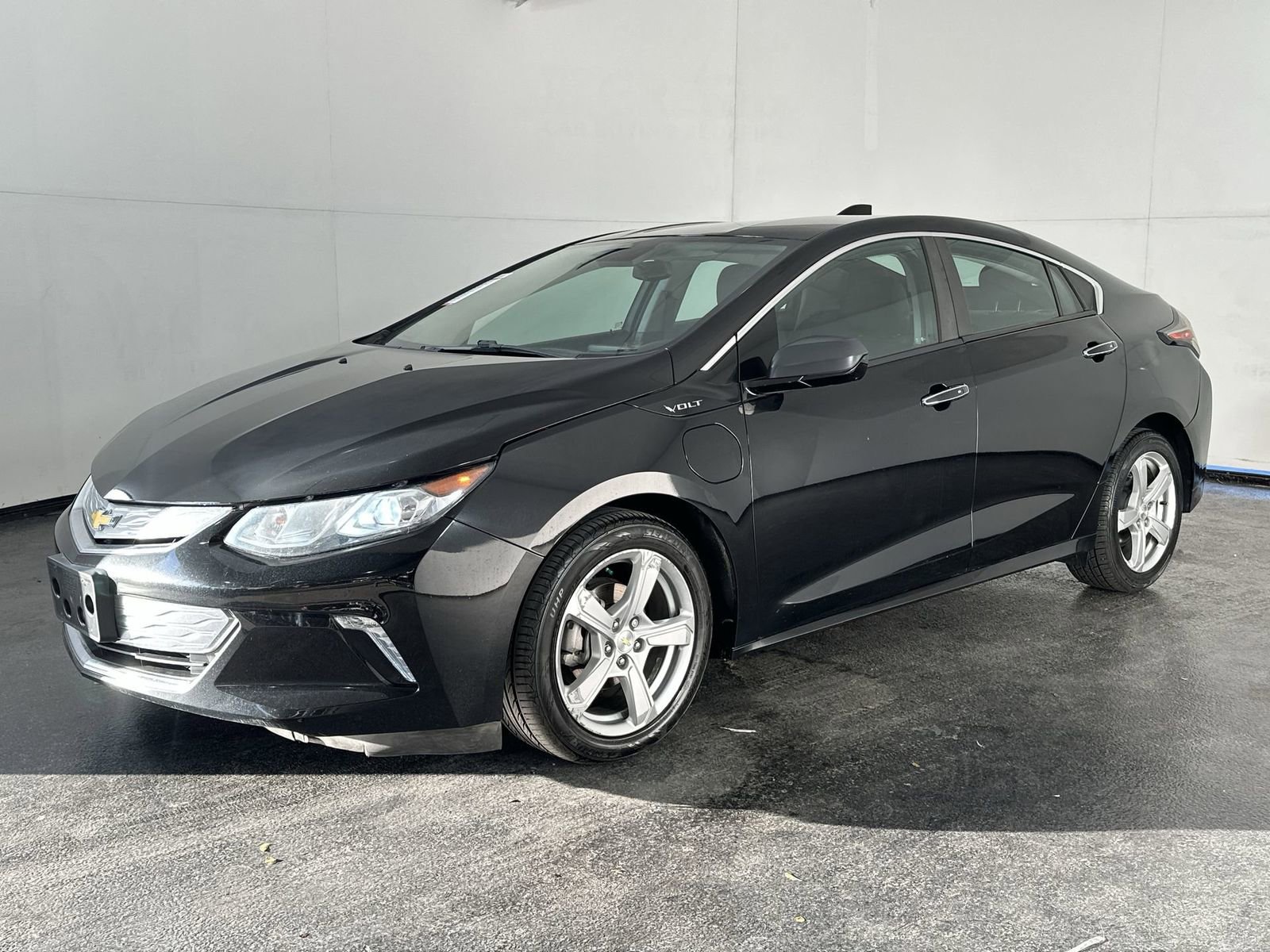 Used 2017 Chevrolet Volt LT image 4