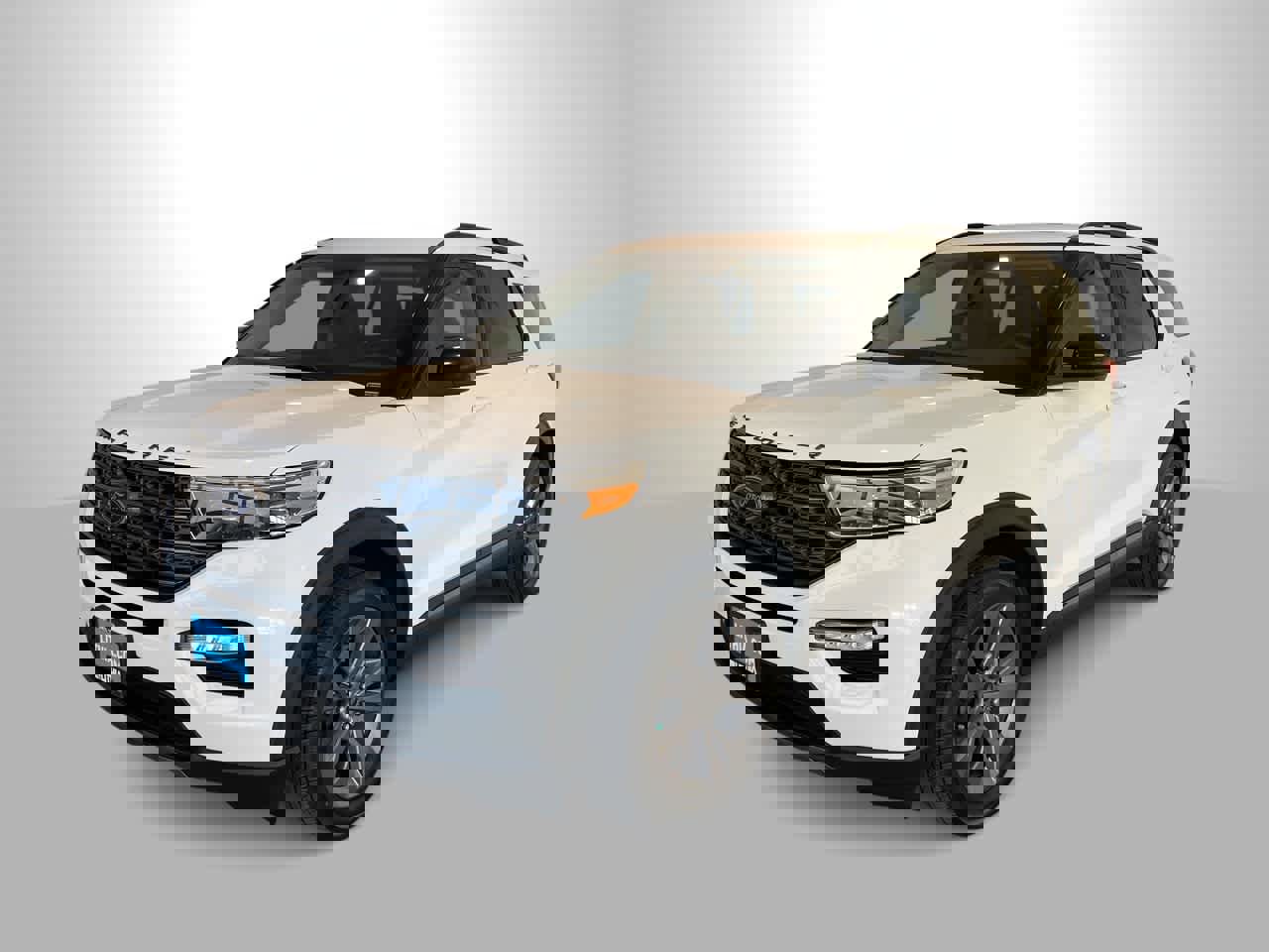 Used 2022 Ford Explorer XLT w/ Equipment Group 202A image 1