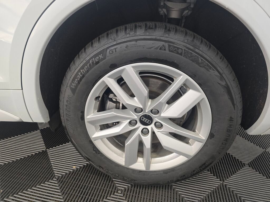 Used 2022 Audi Q5 2.0T Premium w/ Convenience Package image 22
