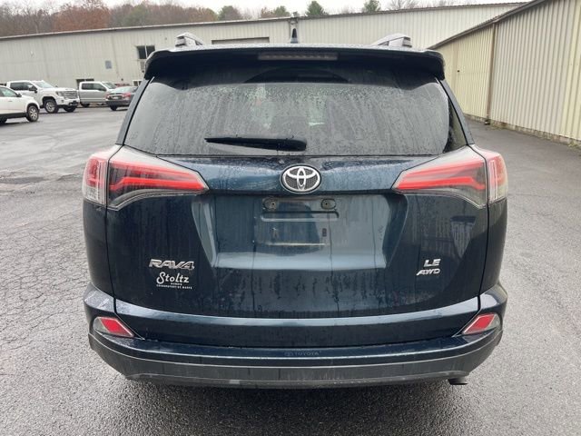 Used 2018 Toyota RAV4 LE image 7