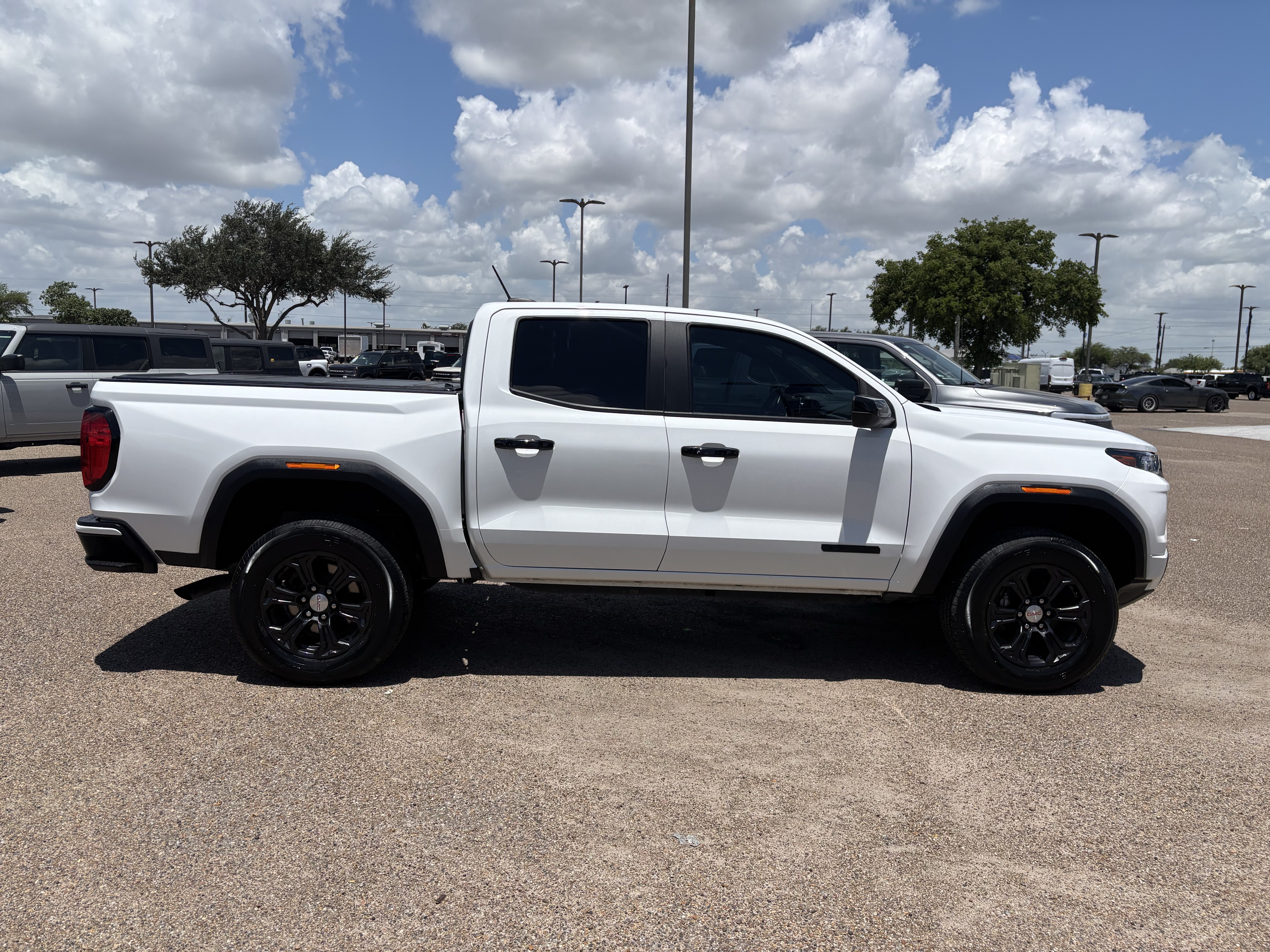 Used 2023 GMC Canyon Elevation w/ Convenience Package RWD image 4