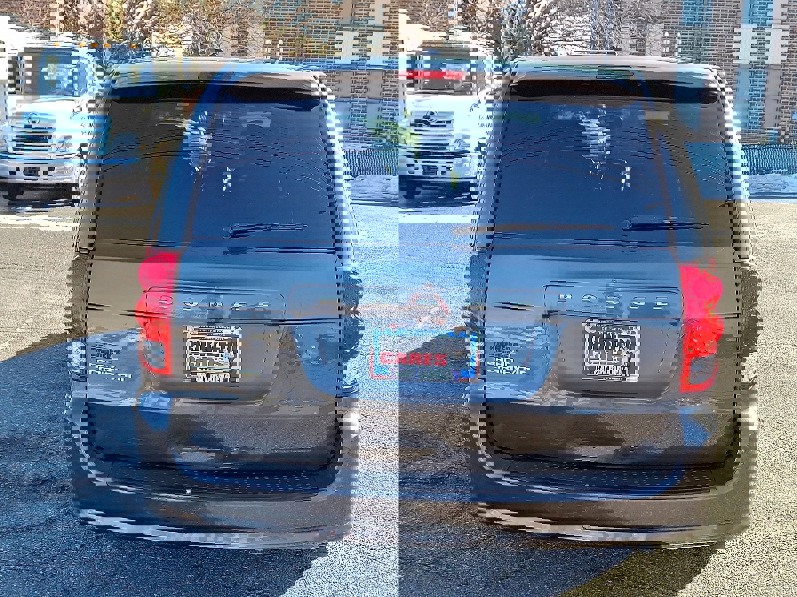 Used 2015 Dodge Grand Caravan SE w/ Quick Order Package 29E SE image 3