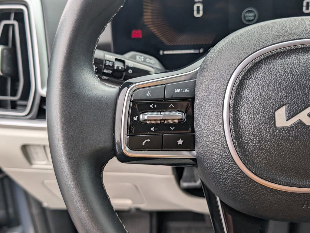 Certified 2024 Kia Sorento X-Line EX image 24