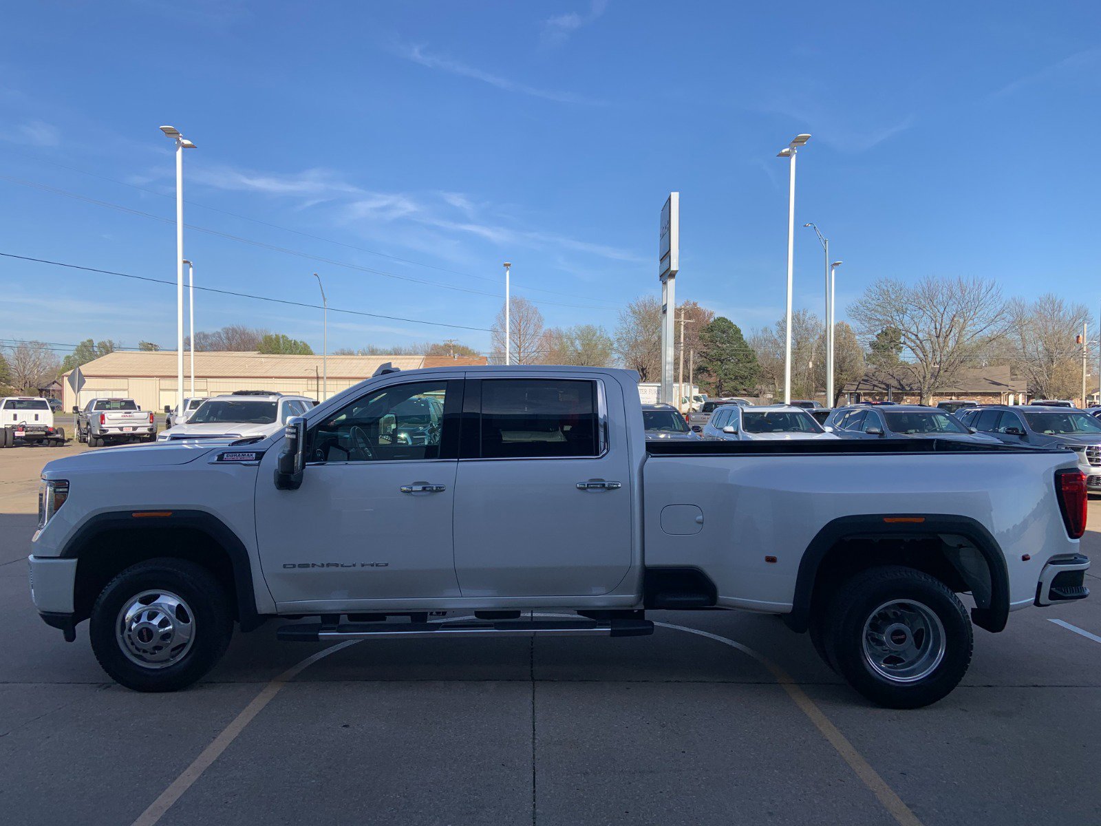Certified 2021 GMC Sierra 3500 Denali w/ Denali Ultimate Package image 4