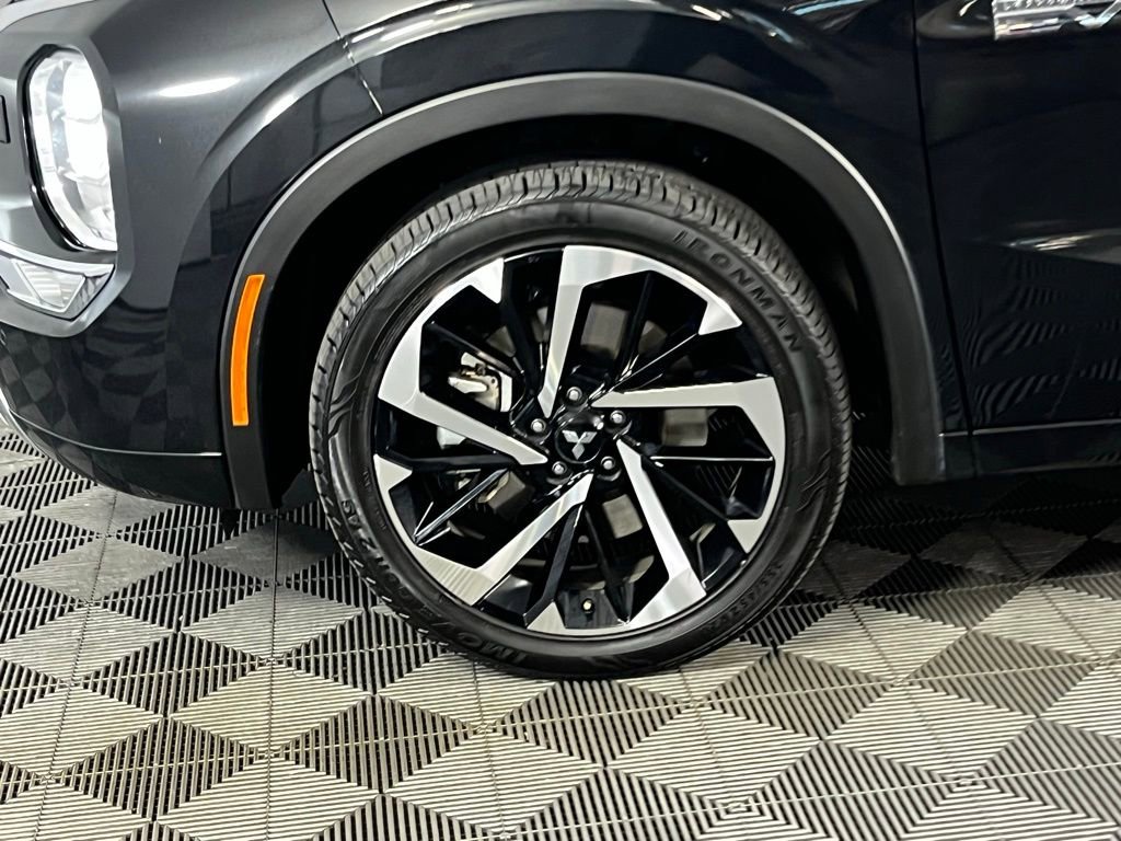 Used 2024 Mitsubishi Outlander SEL image 12