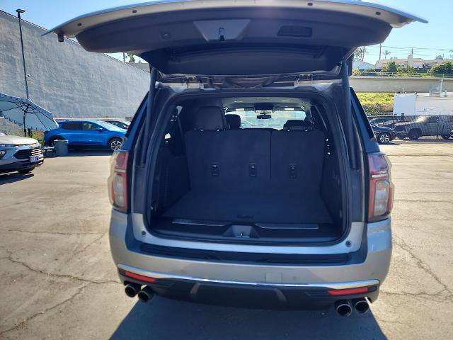 Used 2024 Chevrolet Suburban Premier image 25