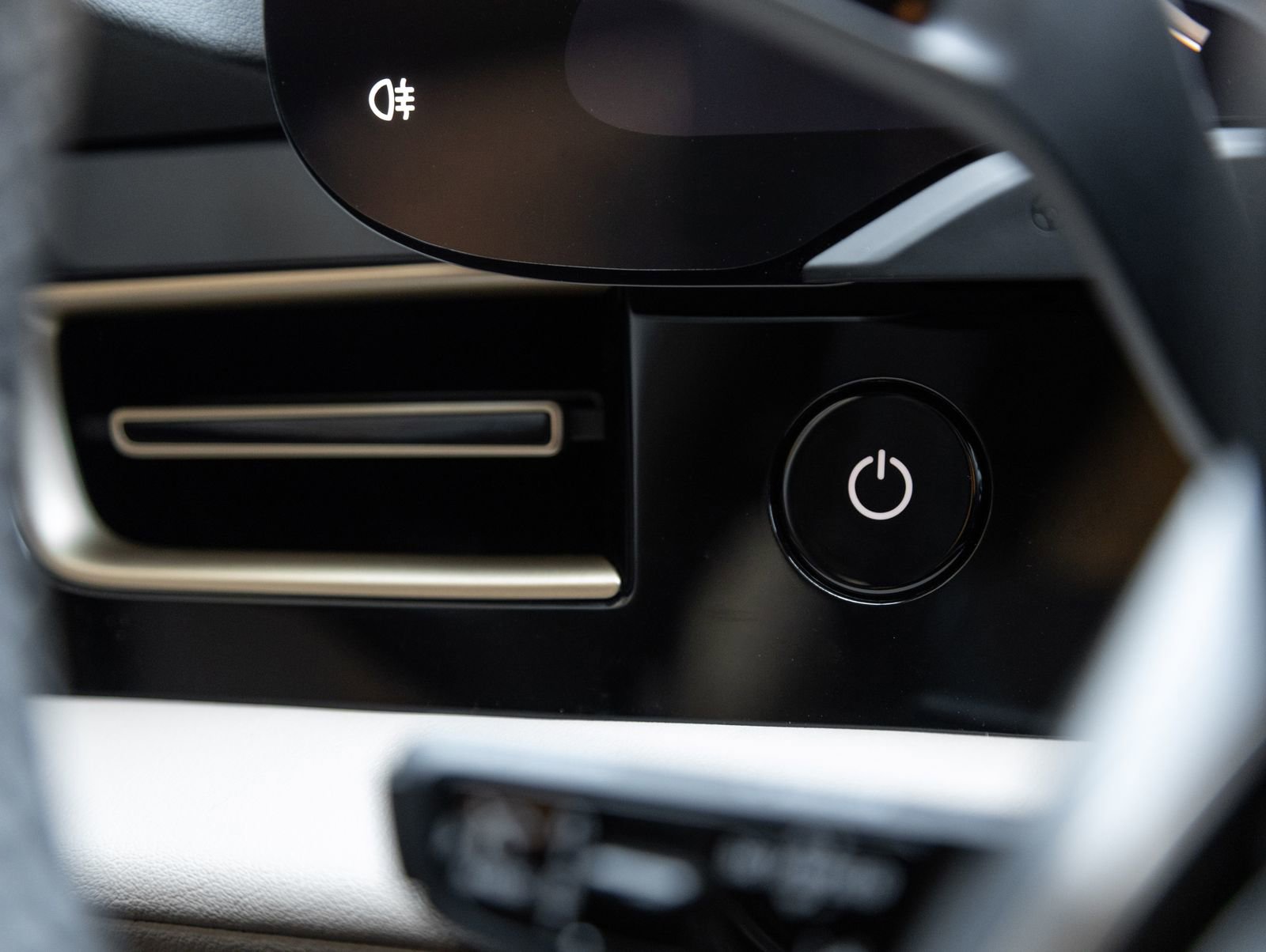 New 2026 Porsche Taycan 4S image 17