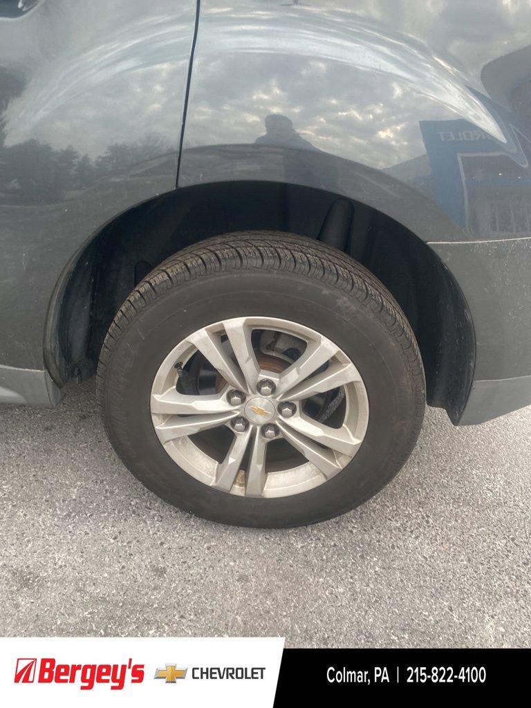 Used 2017 Chevrolet Equinox LS image 17