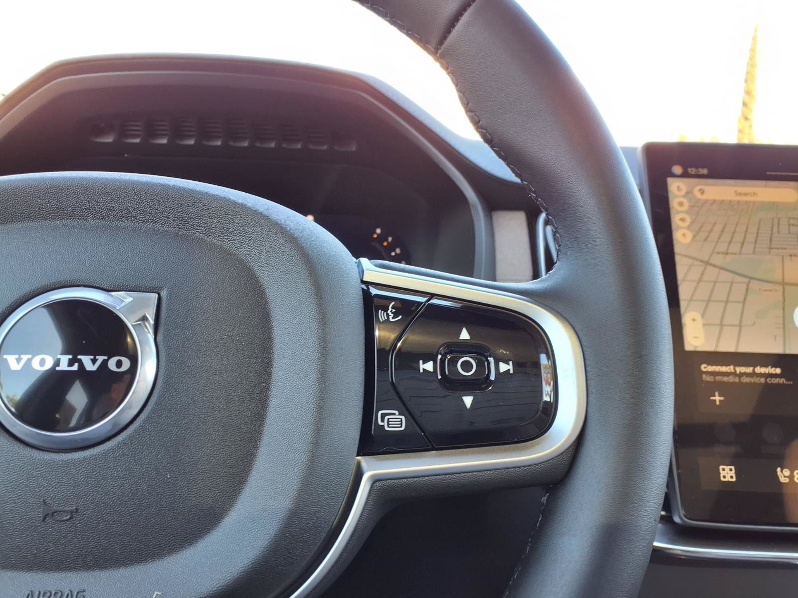 New 2026 Volvo XC90 B6 Ultra w/ Protection Package Premier AWD/4WD image 17