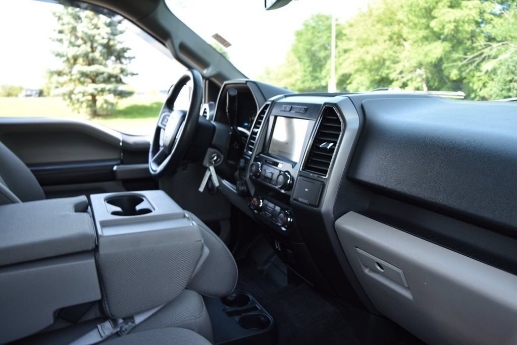 Used 2019 Ford F150 XLT w/ Equipment Group 302A Luxury AWD/4WD image 32
