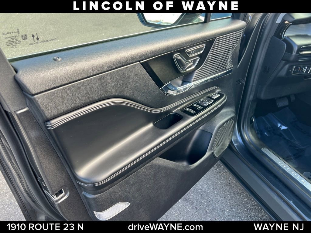 Used 2020 Lincoln Corsair AWD w/ Premium Package image 10