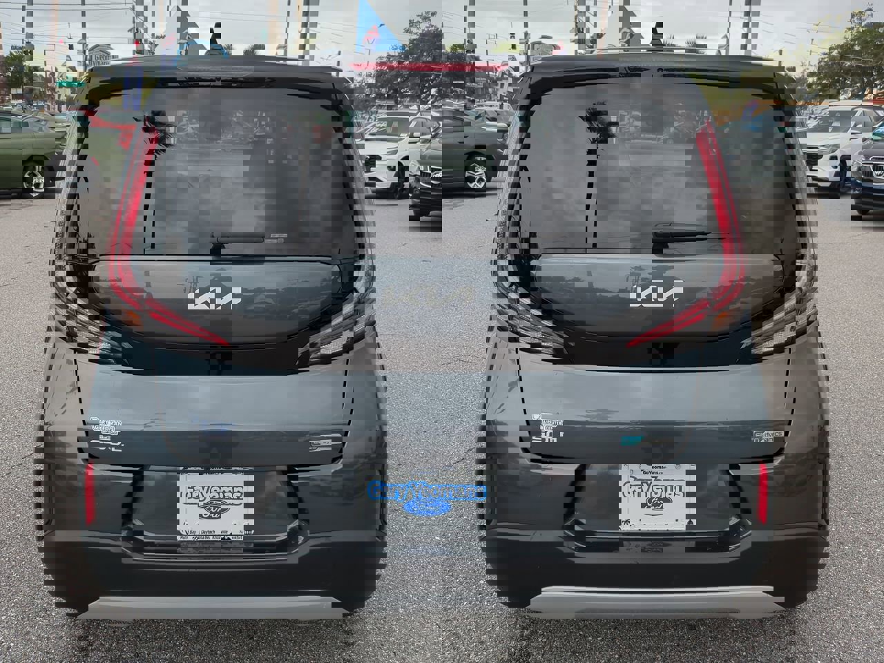 Used 2024 Kia Soul EX image 5