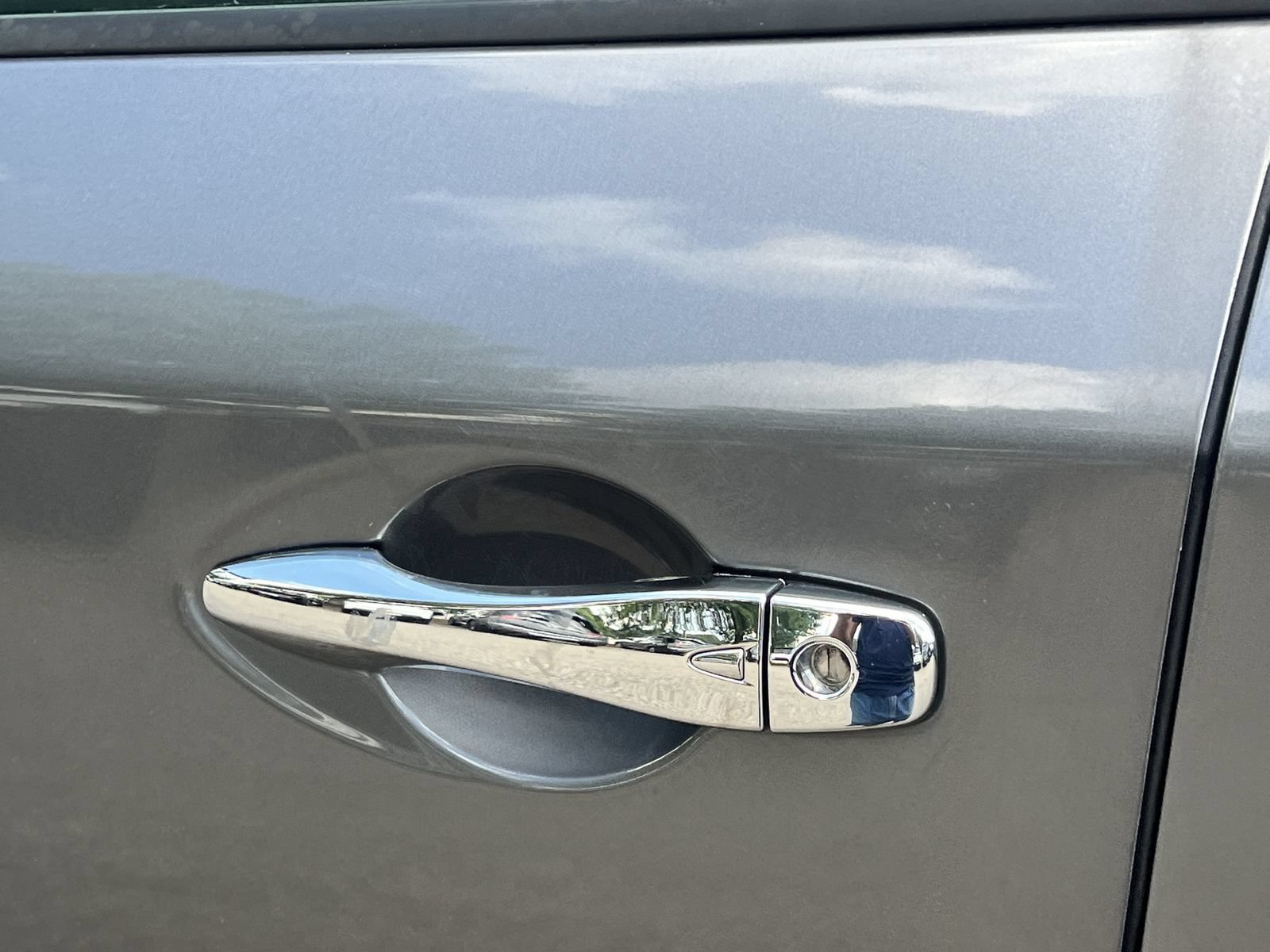 Used 2016 Nissan Pathfinder SV FWD image 30