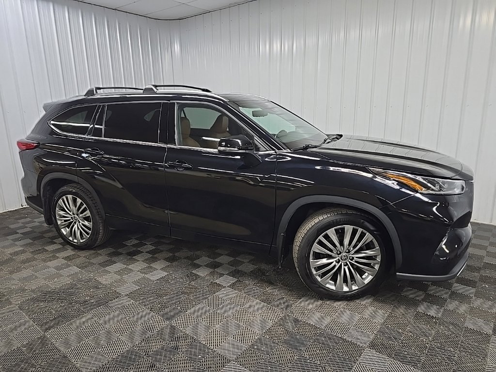 Used 2023 Toyota Highlander Platinum