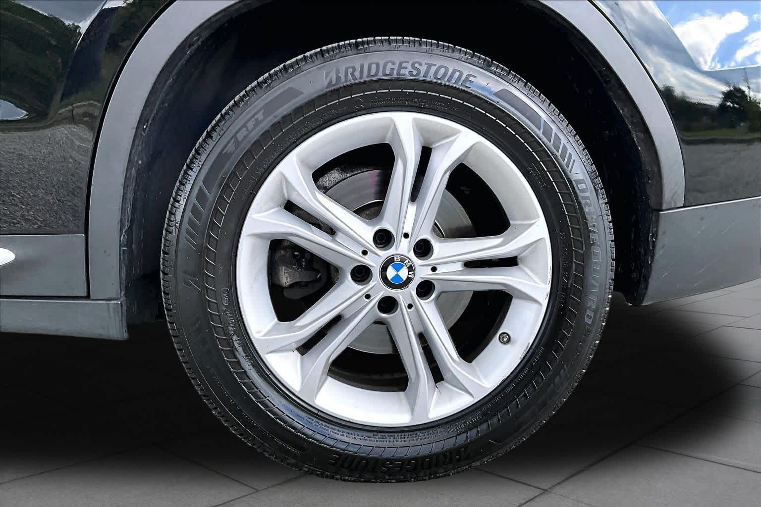 Used 2021 BMW X3 xDrive30i w/ Convenience Package AWD/4WD image 11