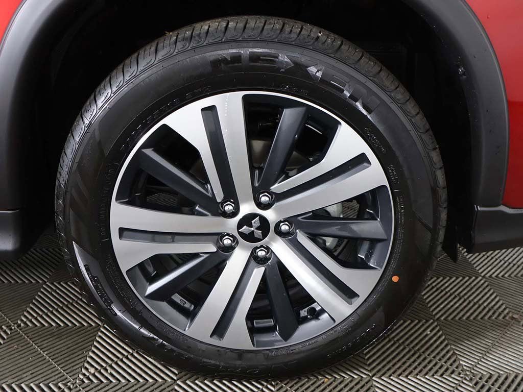 New 2025 Mitsubishi Outlander Sport SE AWD/4WD image 19