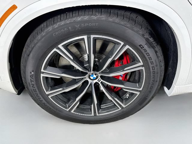 Used 2026 BMW X5 xDrive50e w/ M Sport Package AWD/4WD image 32