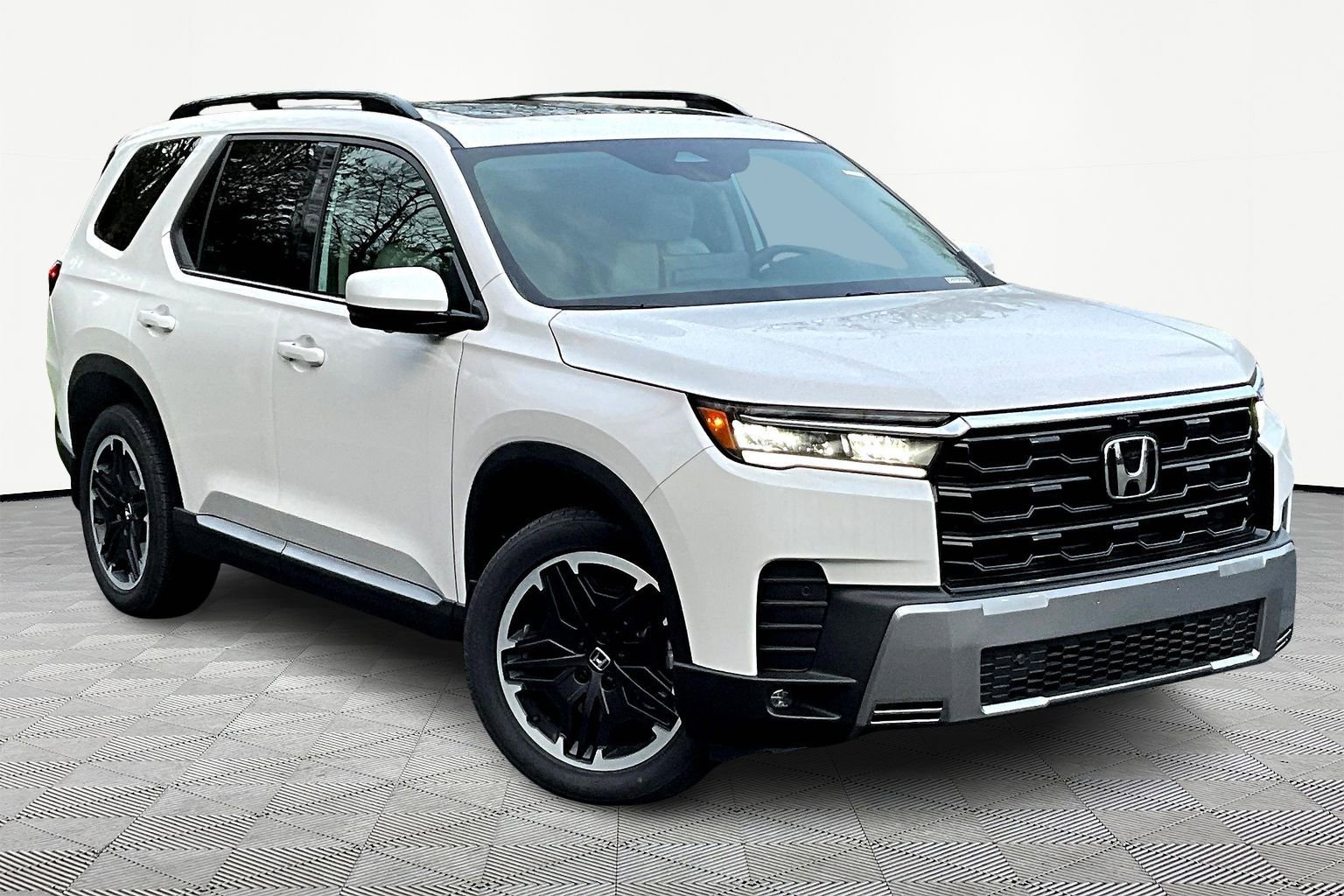 New 2026 Honda Pilot image 3