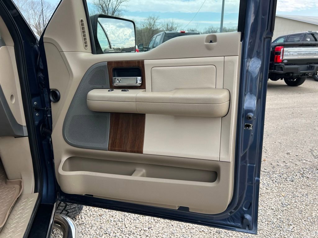 Used 2004 Ford F150 Lariat image 20