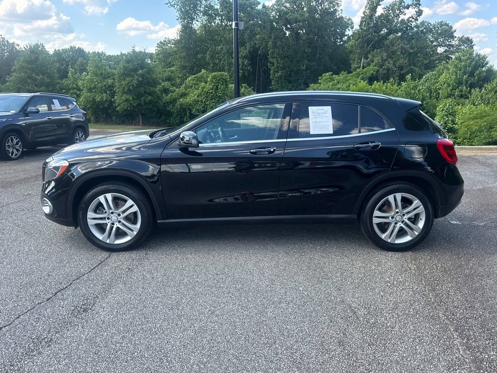 Used 2018 Mercedes-Benz GLA 250 4MATIC w/ Premium Package image 4