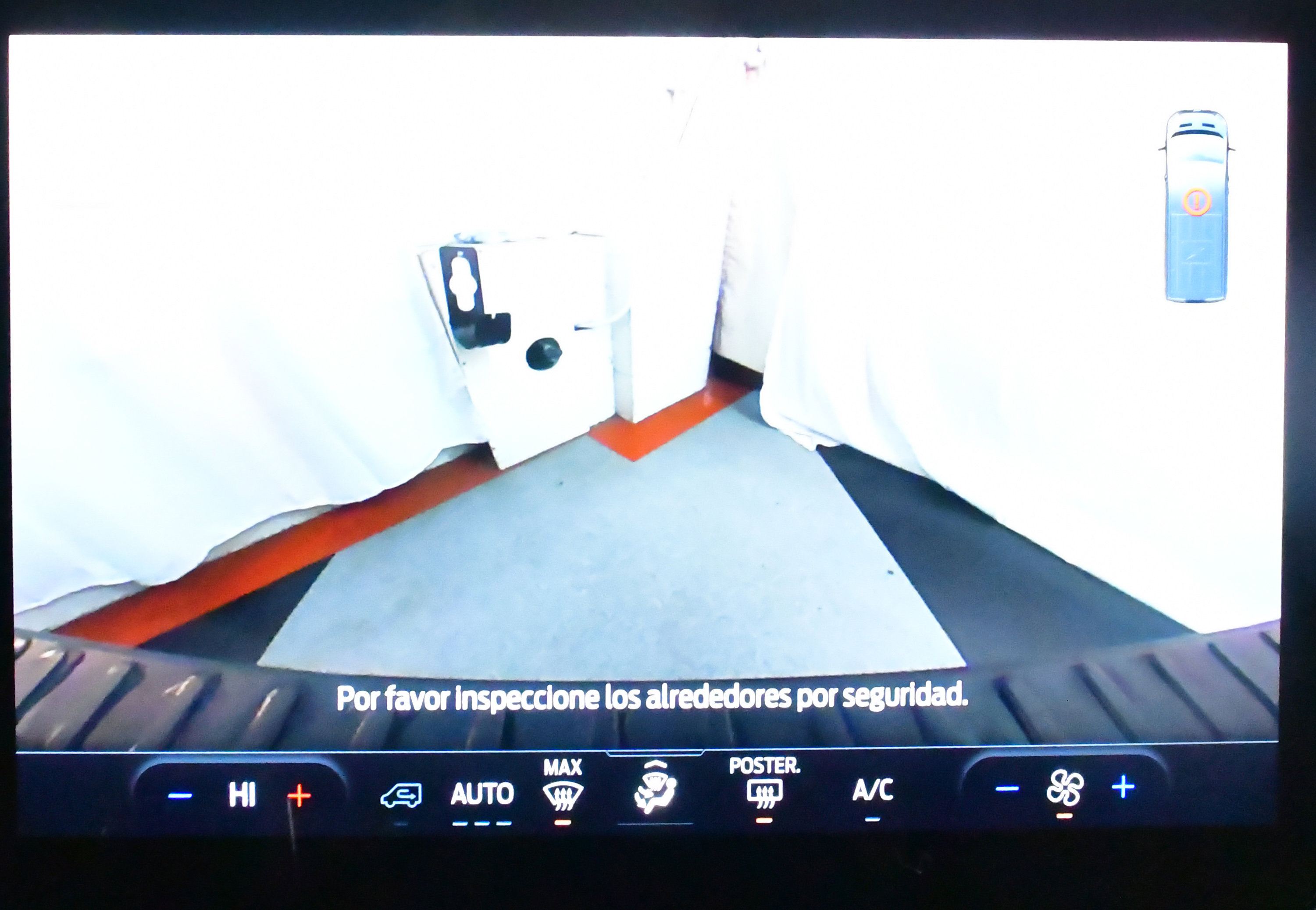 Used 2023 Ford Transit 350 XLT image 51