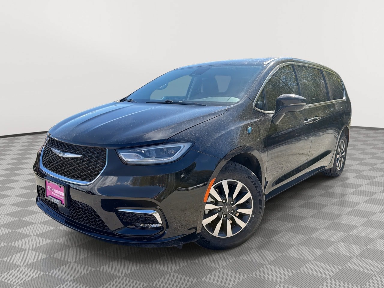 Used 2024 Chrysler Pacifica Limited