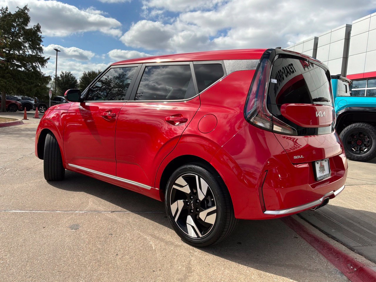 Used 2024 Kia Soul GT-Line FWD image 8