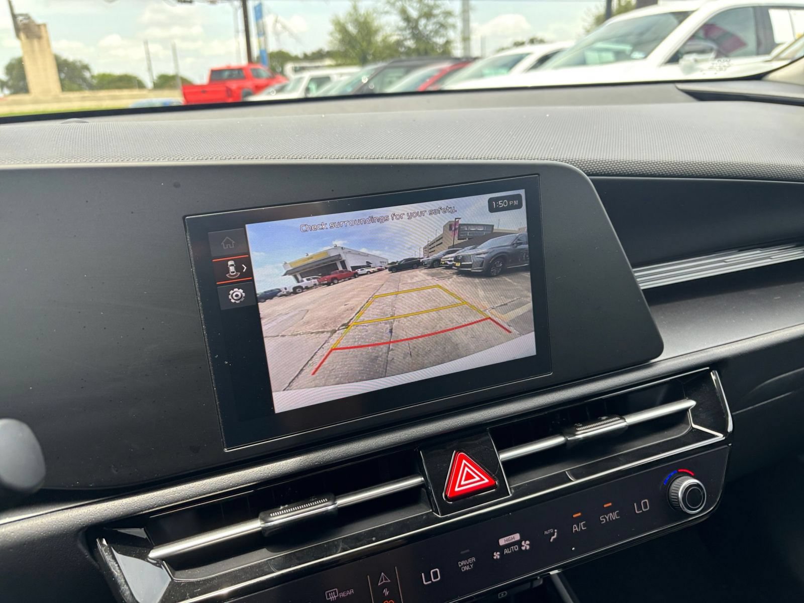 Used 2026 Kia Niro LX FWD image 22