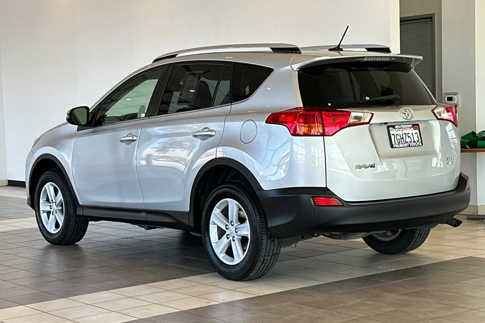 Used 2014 Toyota RAV4 XLE image 6