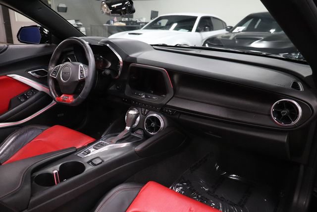 Used 2017 Chevrolet Camaro LT RWD image 26