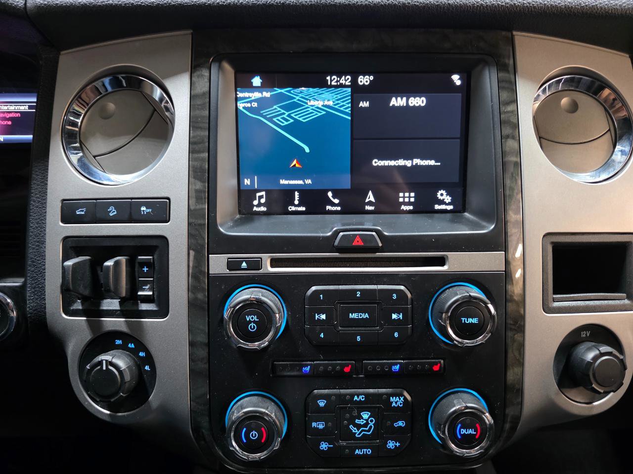 Used 2017 Ford Expedition EL Limited image 34