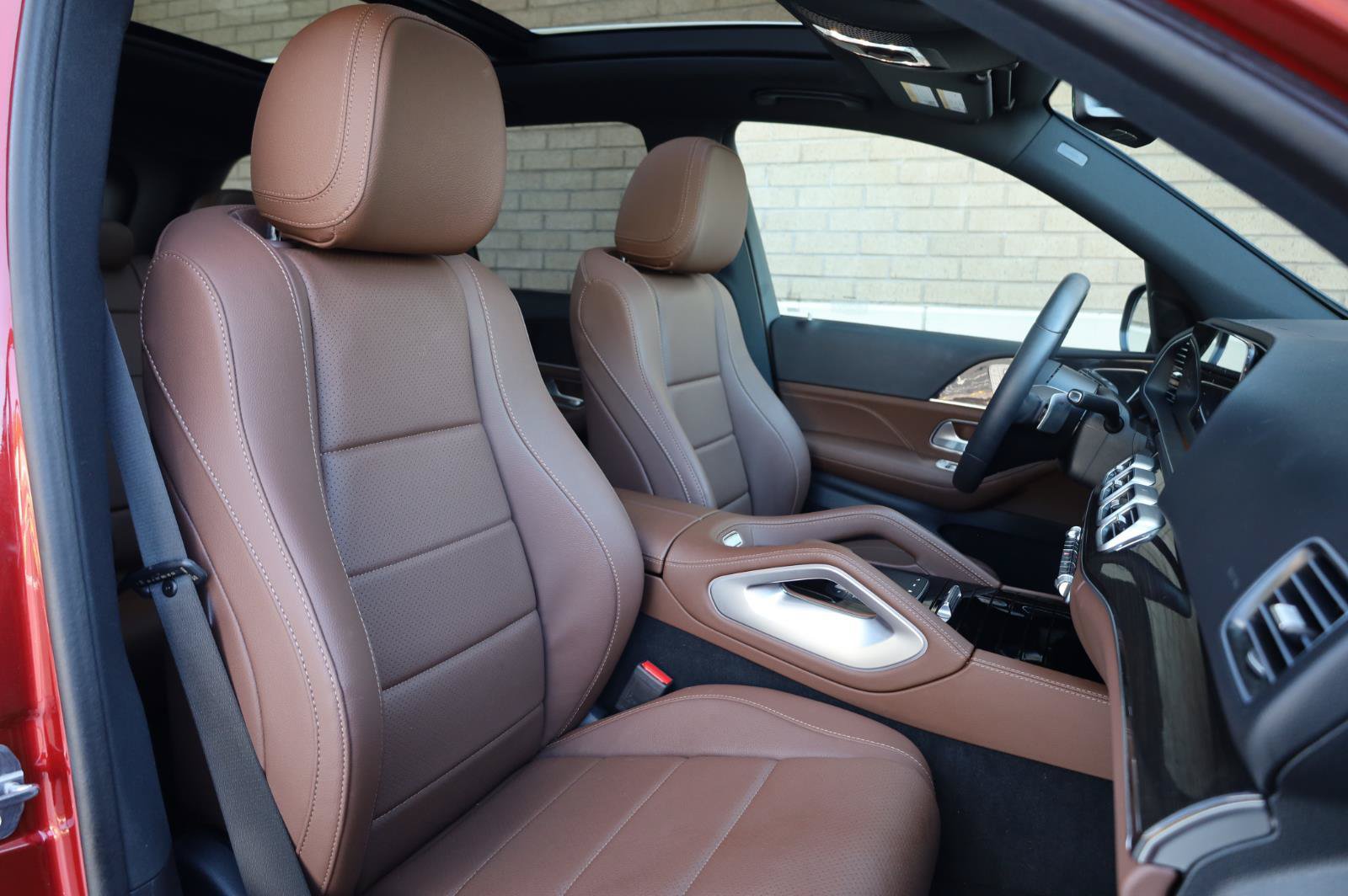 Used 2025 Mercedes-Benz GLE 350 4MATIC image 28