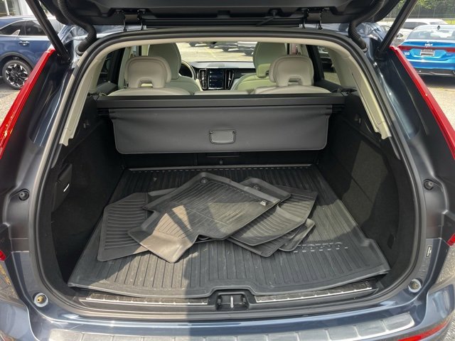 Certified 2023 Volvo XC60 B5 Plus image 13