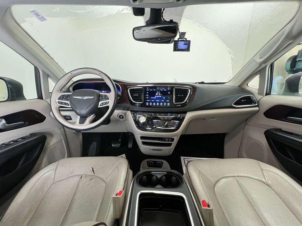 Used 2017 Chrysler Pacifica Limited w/ Advanced Safetytec Group image 12