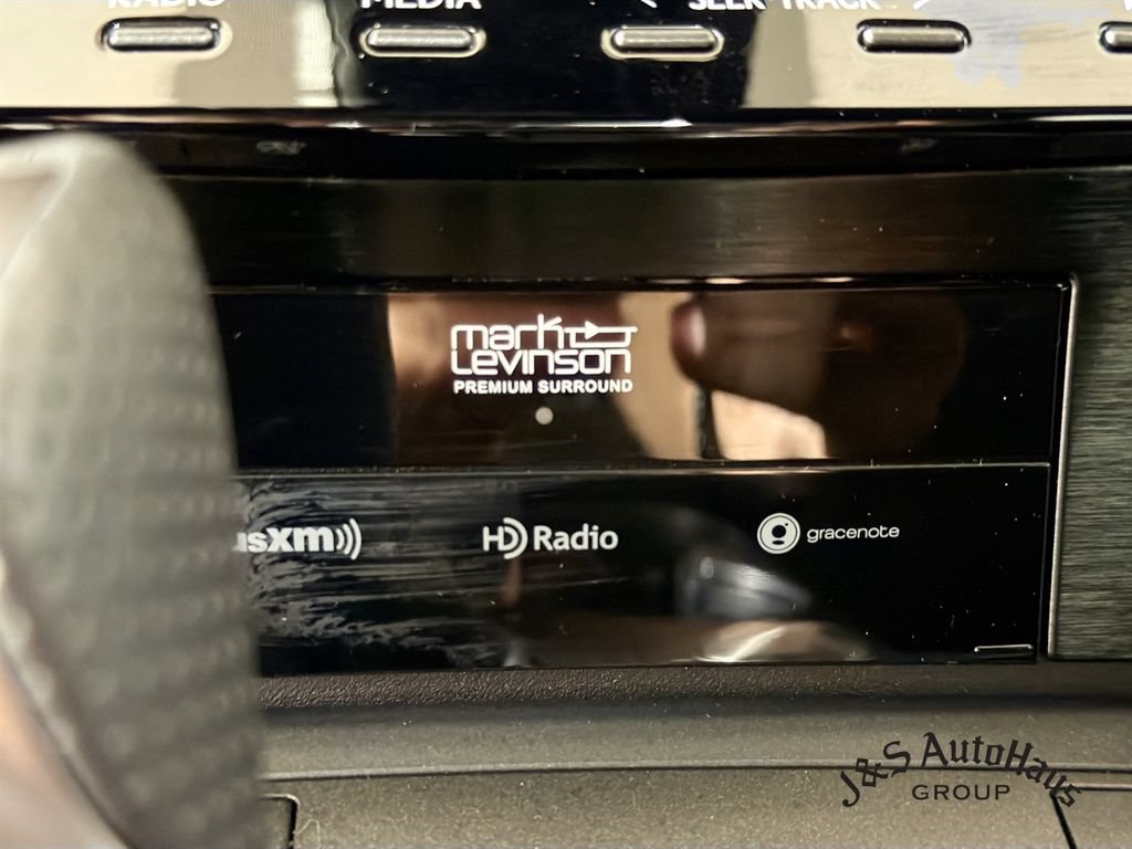 Used 2025 Lexus IS 500 RWD image 24