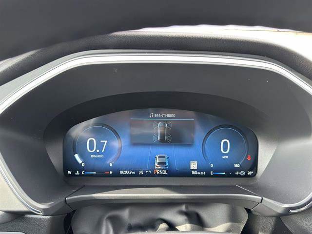 Used 2025 Ford Escape Platinum AWD/4WD image 16