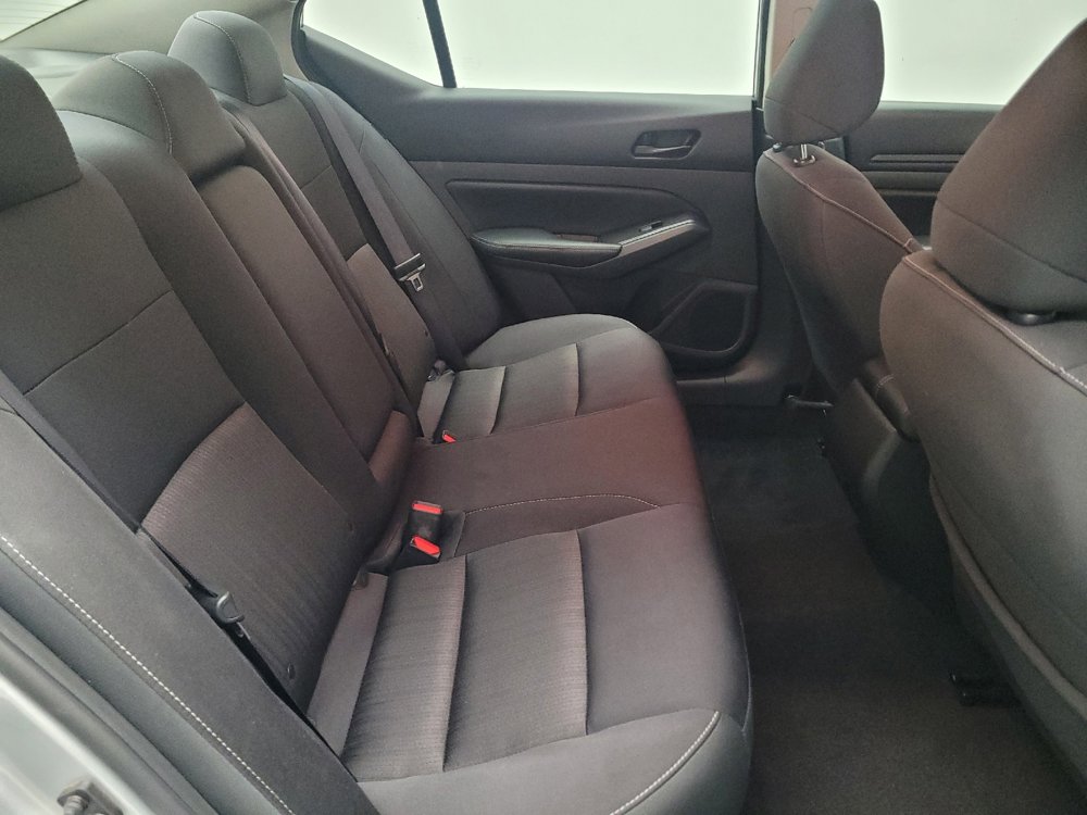 Used 2024 Nissan Altima 2.5 SV image 19